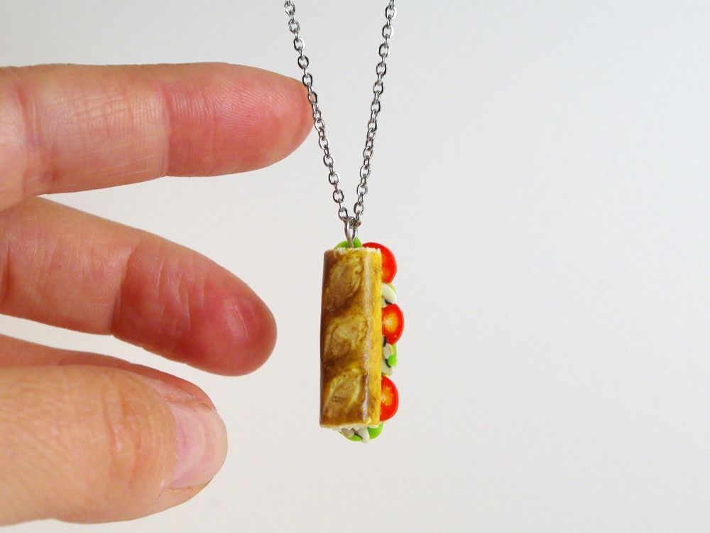 Pendentif sandwich tomate