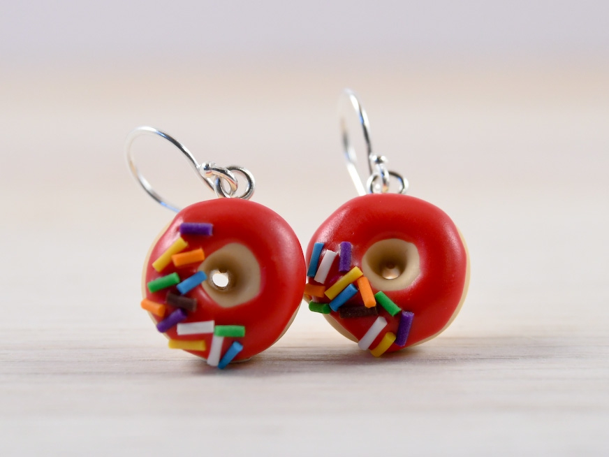 Boucles d'oreilles donuts rouges